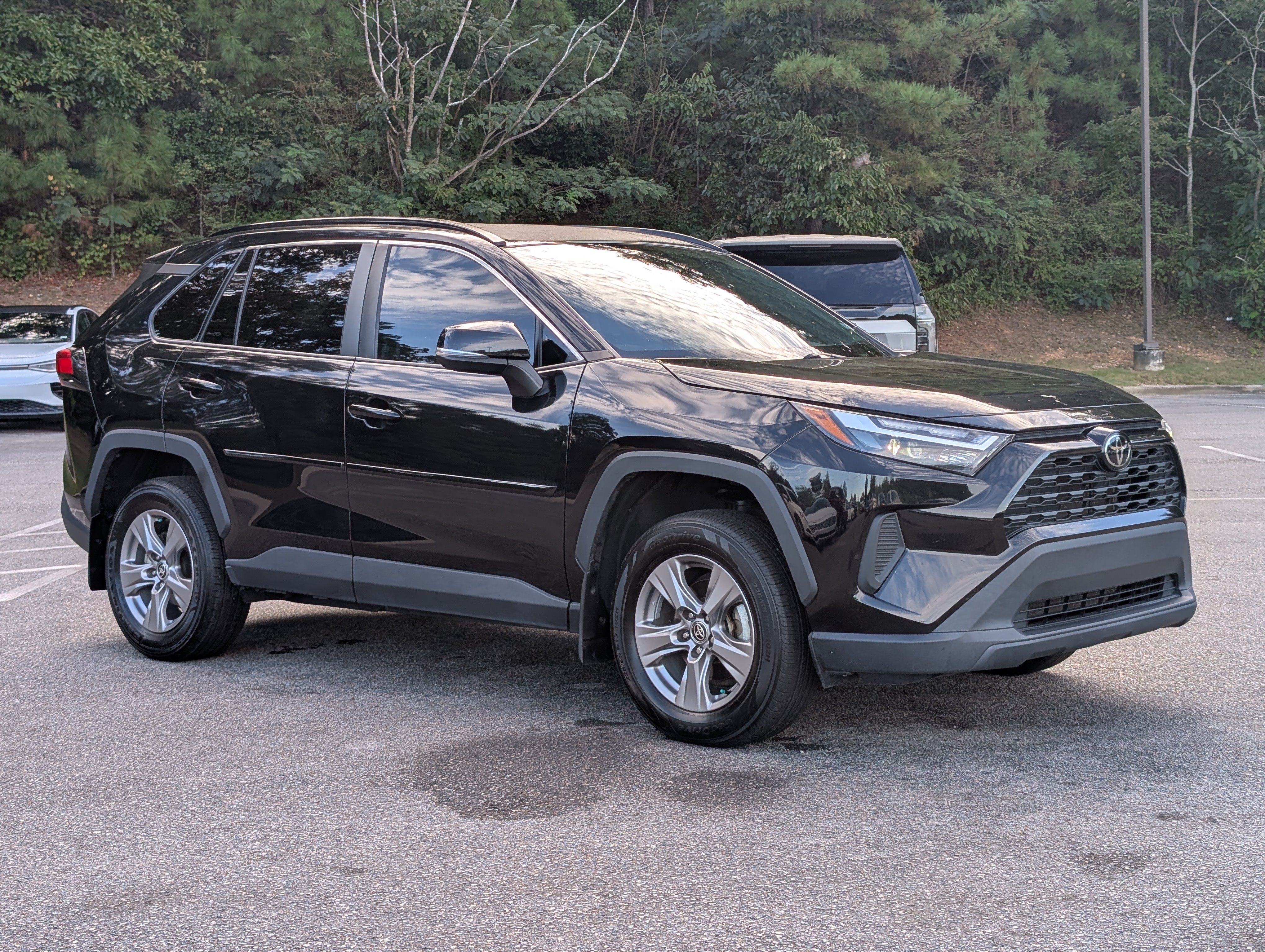 Used 2024 Toyota RAV4 XLE w/ Convenience Package AWD/4WD image 11