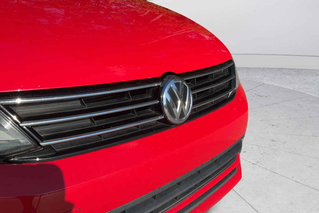 Used 2016 Volkswagen Jetta Sport FWD image 27