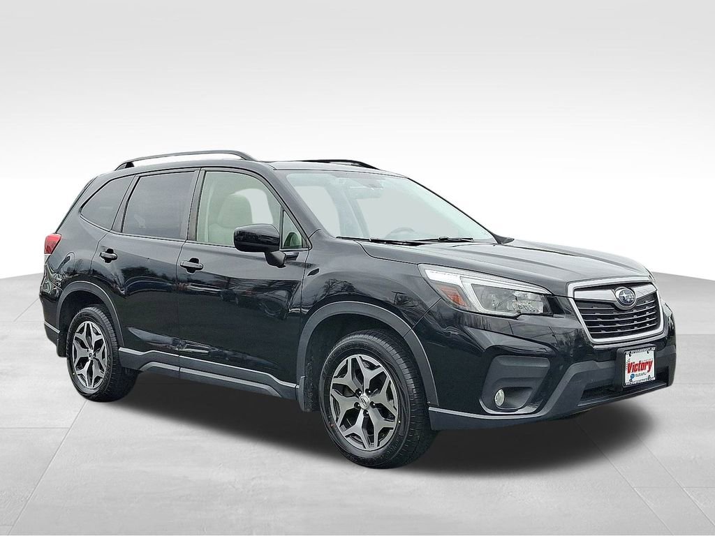 Used 2021 Subaru Forester Premium image 1