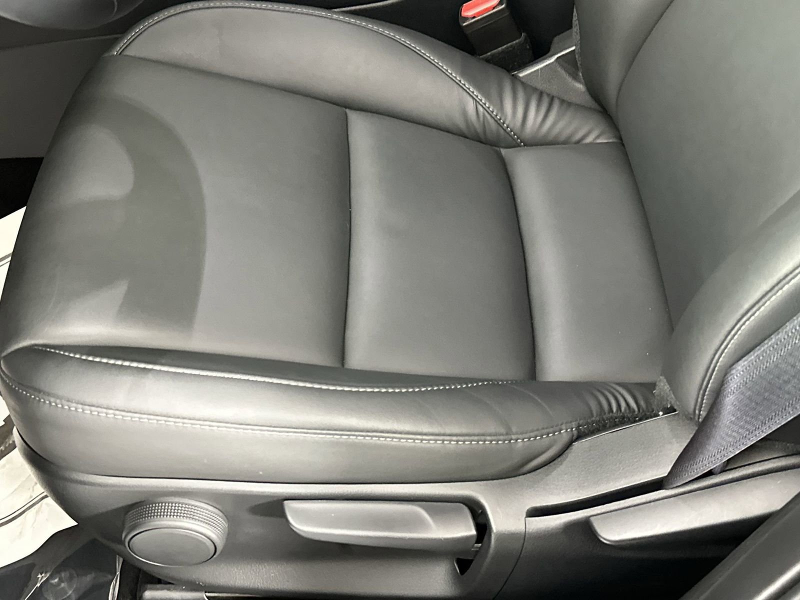 Used 2025 MAZDA CX-30 AWD 2.5 S w/ Select Sport Pkg image 16