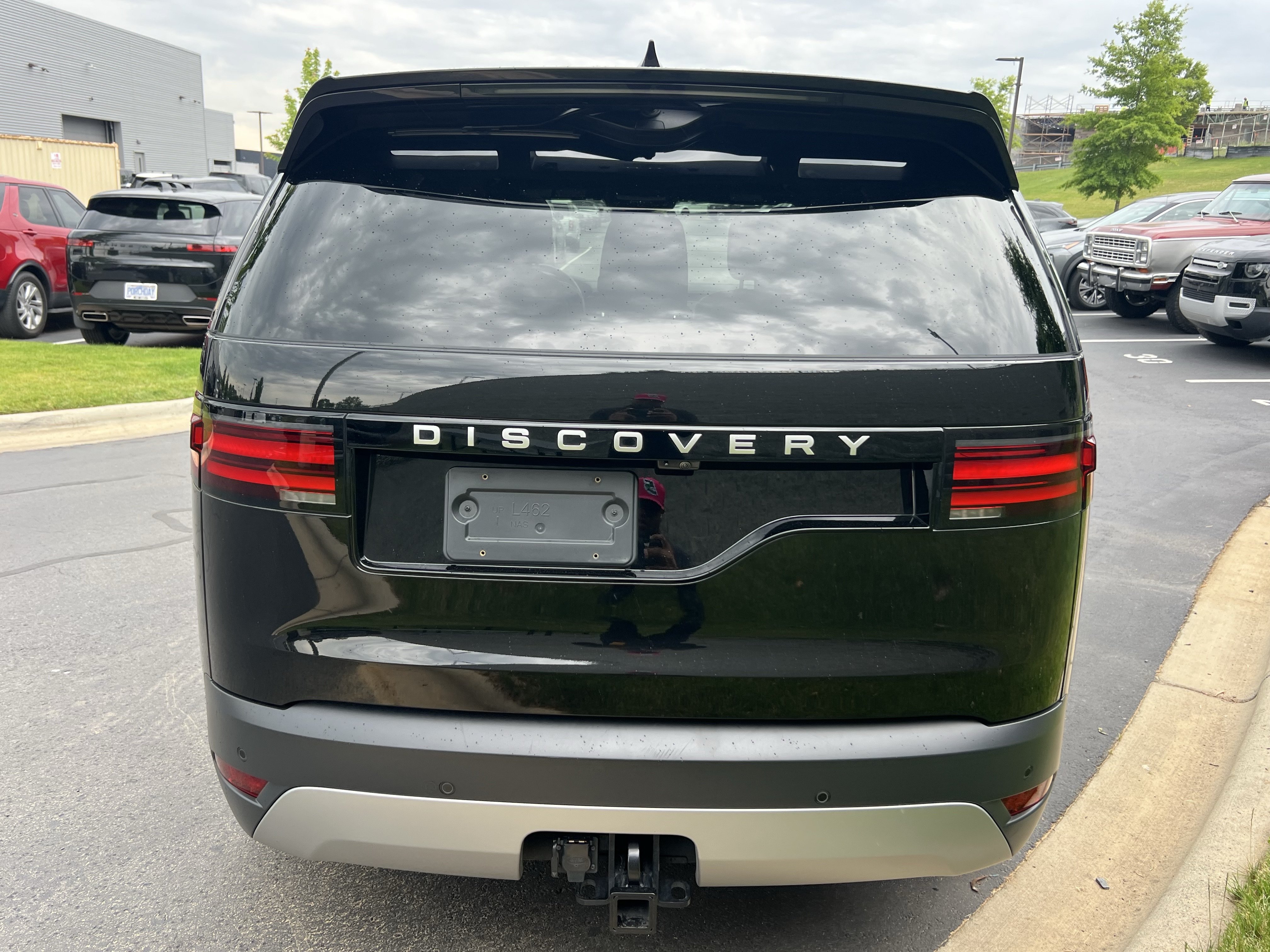 Certified 2025 Land Rover Discovery S AWD/4WD image 6