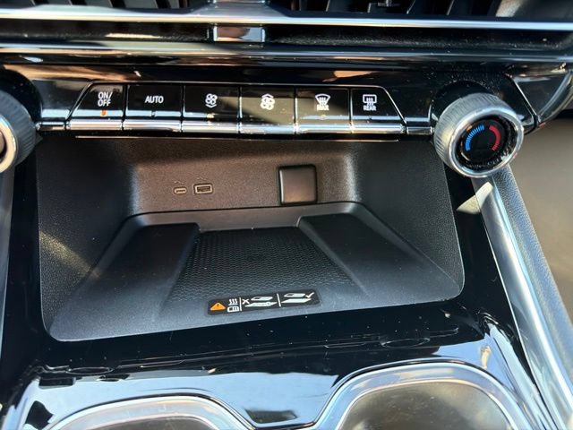 Certified 2024 Chevrolet Traverse RS w/ LPO, Floor Liner Package FWD image 25
