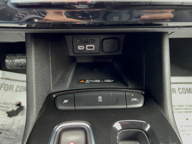 Used 2023 Chevrolet Bolt EUV Premier w/ Sun & Sound Package image 24