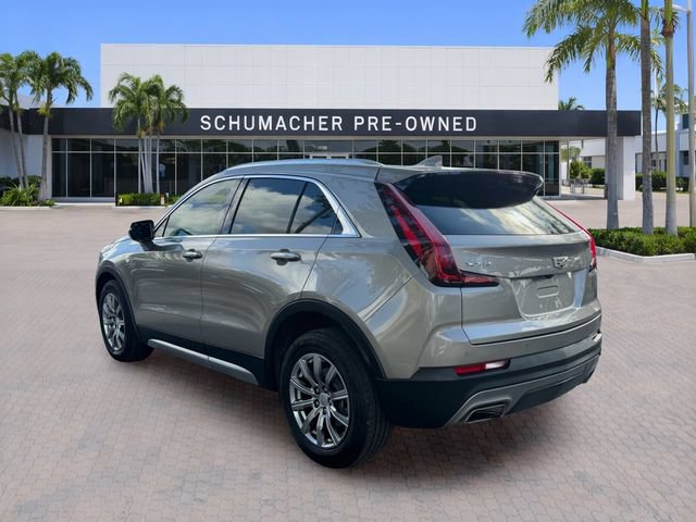Used 2022 Cadillac XT4 Premium Luxury w/ Enhanced Visibility Package FWD image 5