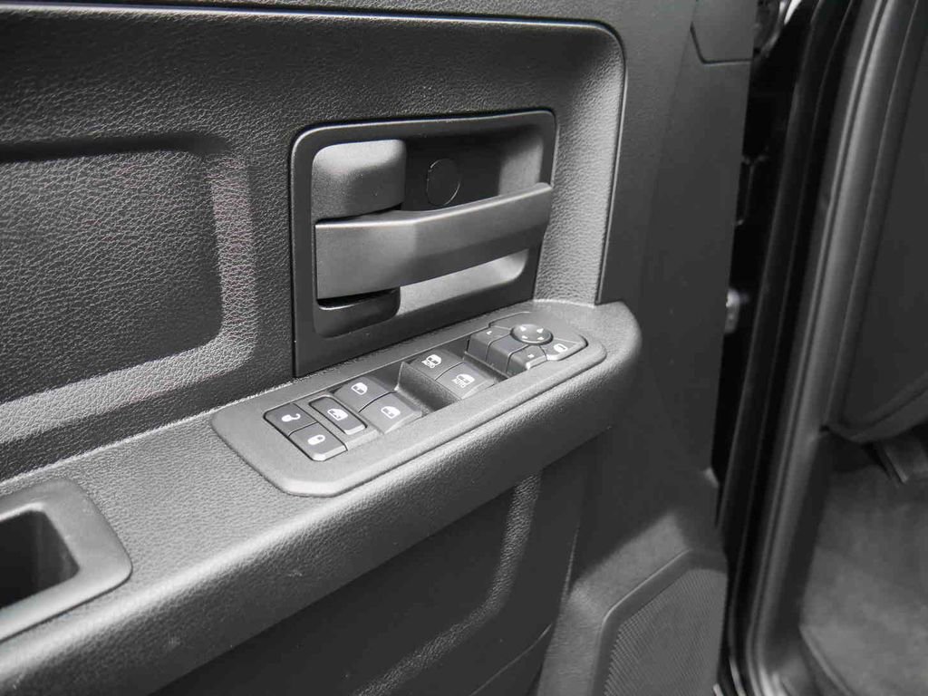 Used 2025 RAM 3500 Tradesman AWD/4WD image 27
