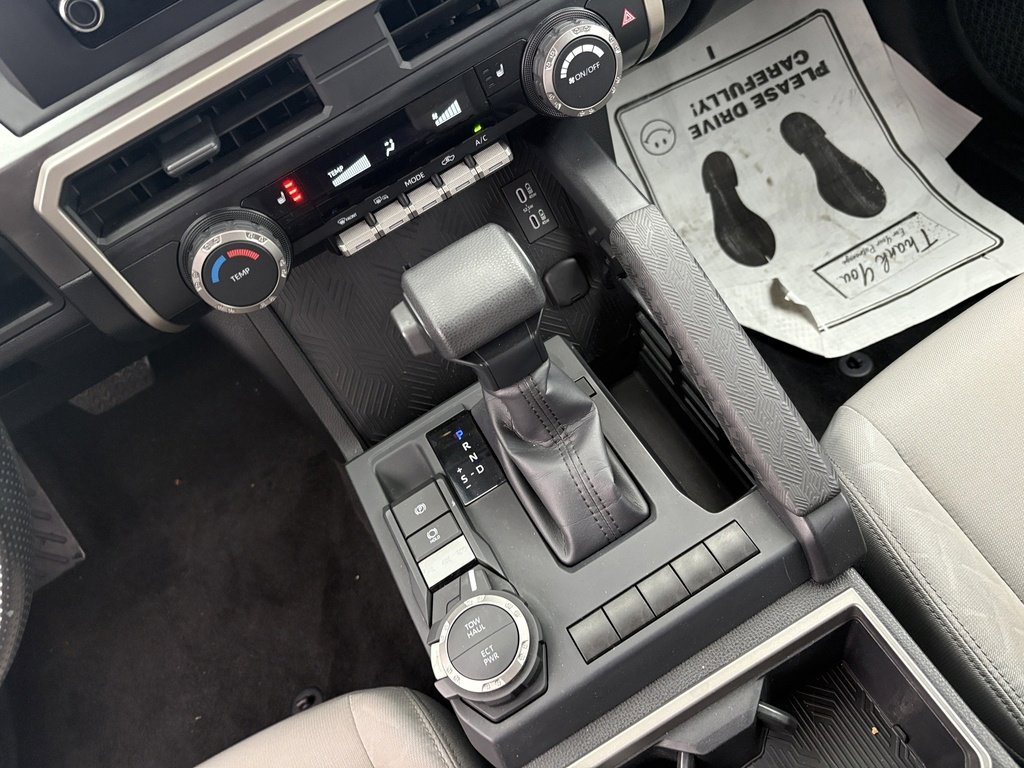 Used 2024 Toyota Tacoma SR5 image 31