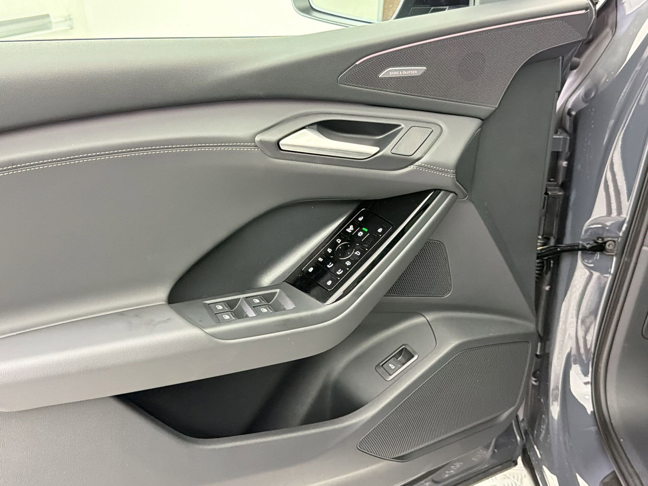 New 2027 Audi Q6 e-tron Premium Plus AWD/4WD image 14