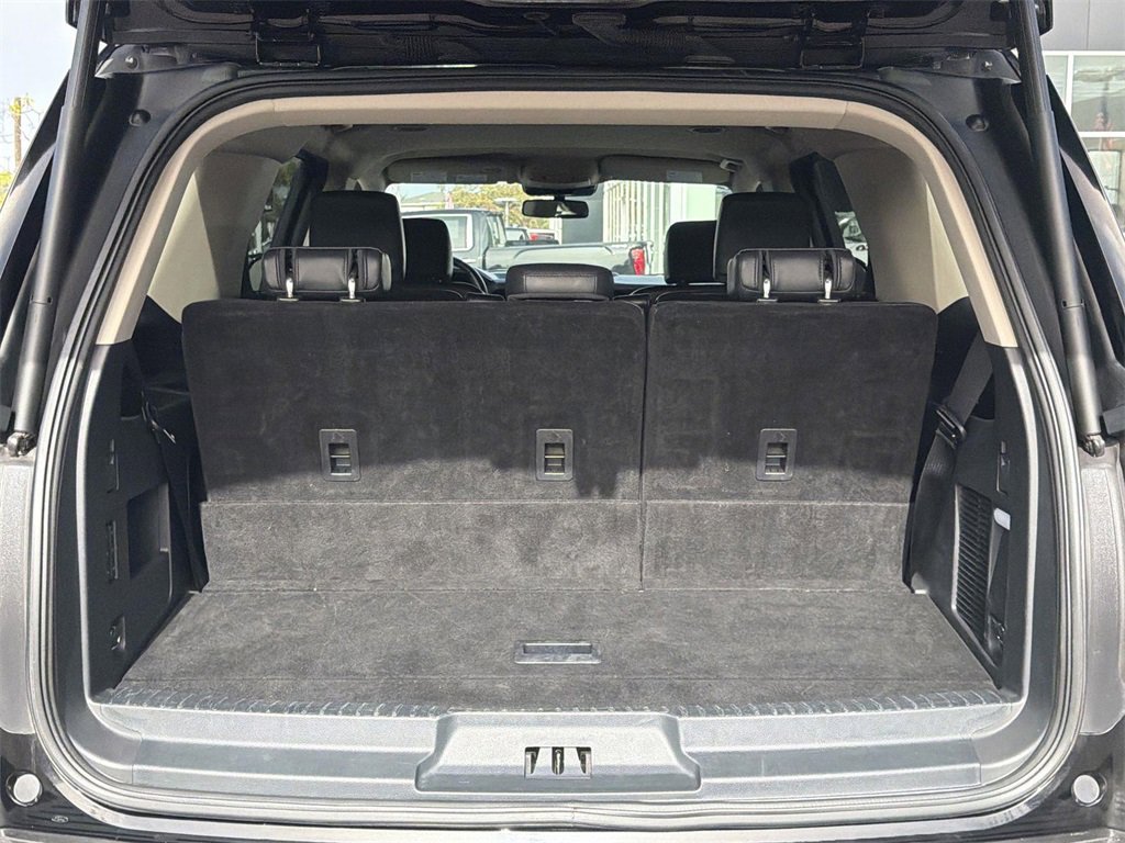 Used 2024 Ford Expedition XLT image 28