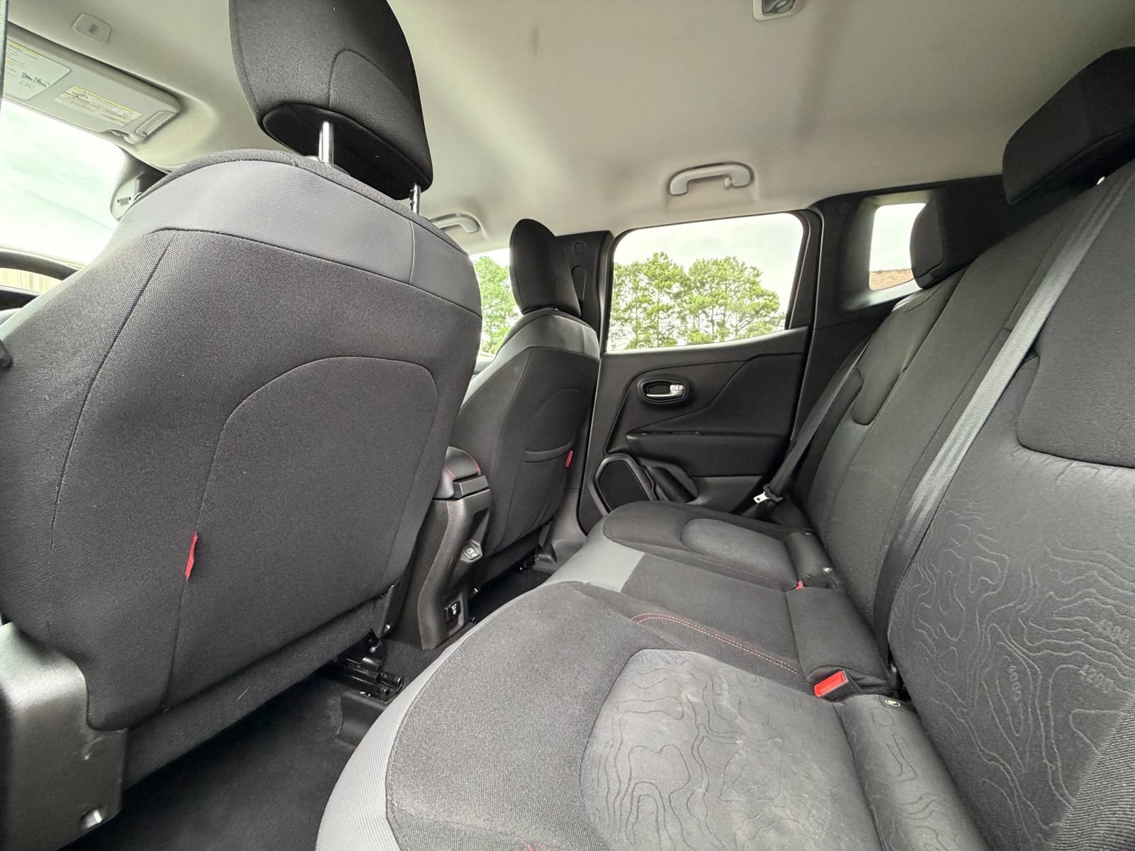 Used 2020 Jeep Renegade Trailhawk w/ Cold Weather Group AWD/4WD image 22