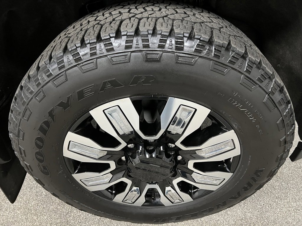 Used 2024 GMC Sierra 2500 Denali w/ Denali Reserve Package image 22