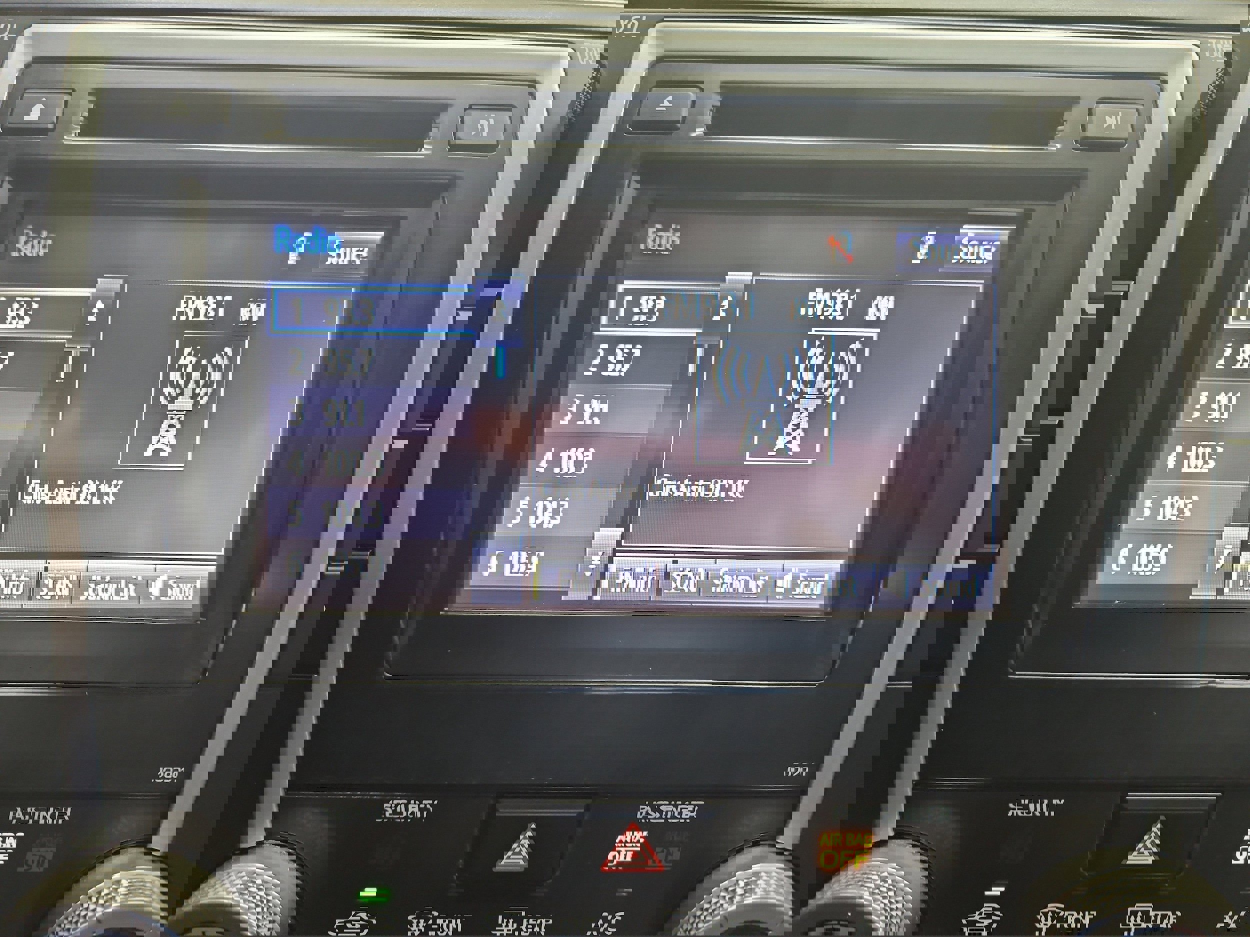 Used 2014 Toyota Camry LE image 14