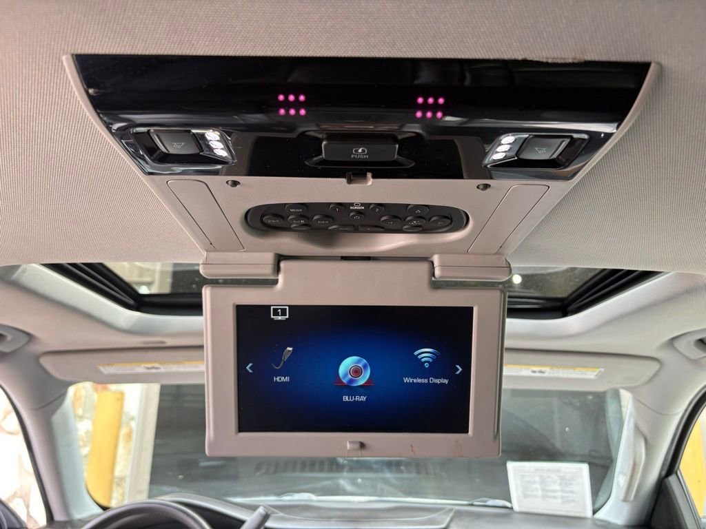 Used 2020 Cadillac Escalade Premium Luxury image 50