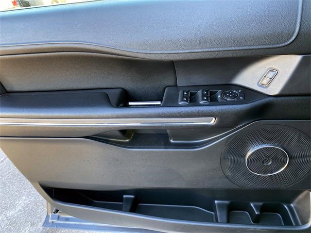 Used 2021 Ford Expedition XLT image 22