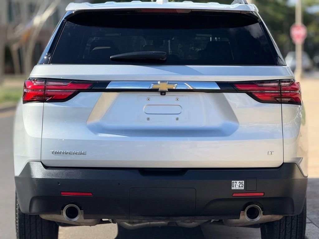 Used 2022 Chevrolet Traverse LT w/ LPO, Cargo Package image 4