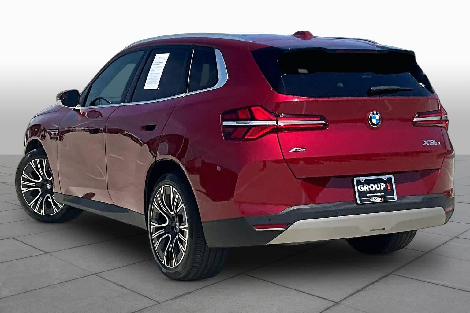 Used 2025 BMW X3 xDrive30i AWD/4WD image 11