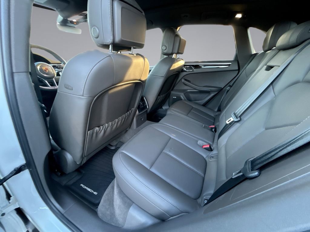 Used 2021 Porsche Macan S AWD/4WD image 33