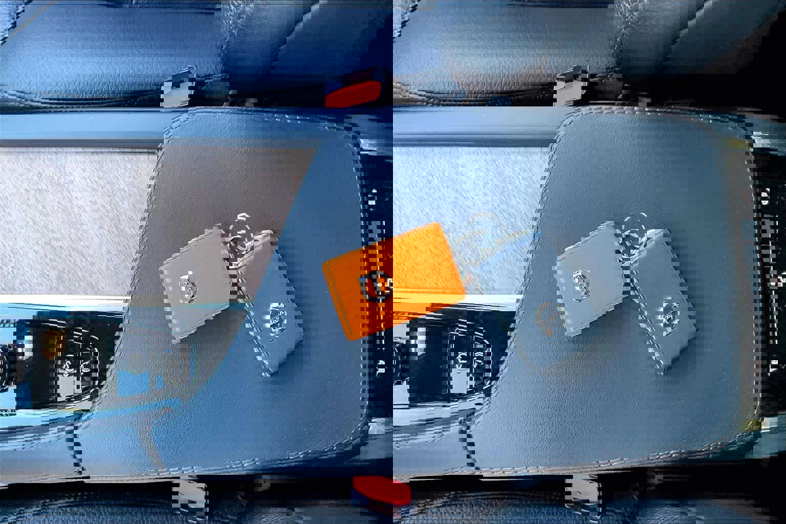 Used 2023 Volvo XC90 B5 Plus image 14