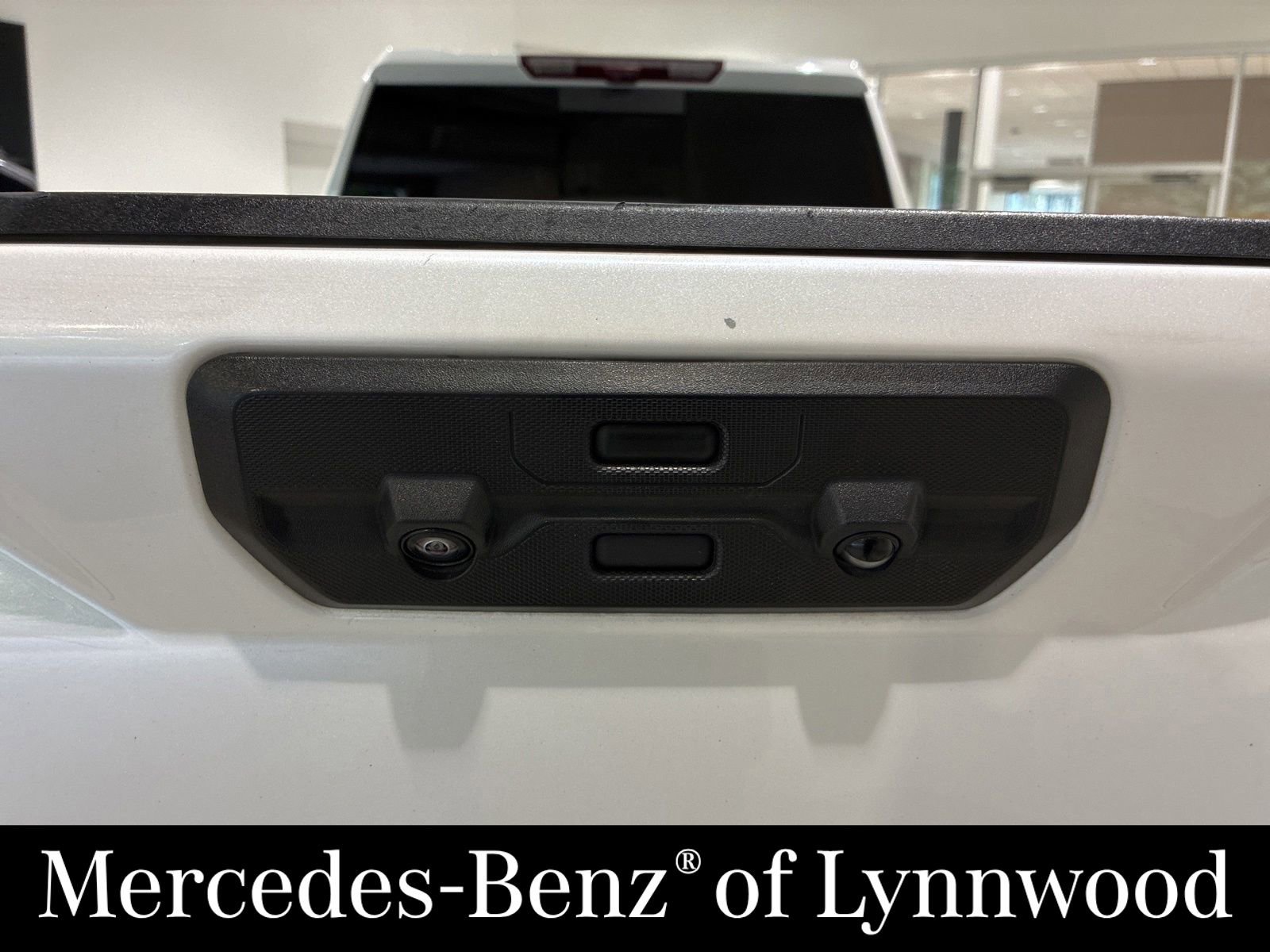 Used 2024 GMC Sierra 3500 Denali Ultimate AWD/4WD image 10