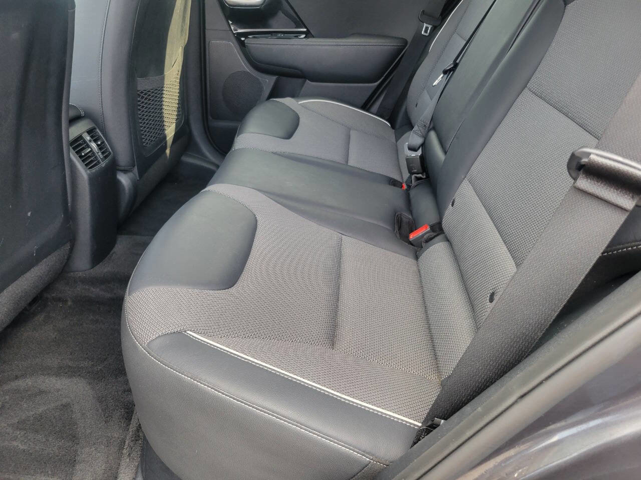 Used 2019 Kia Niro EX w/ Cold Weather Package 2.0 image 22