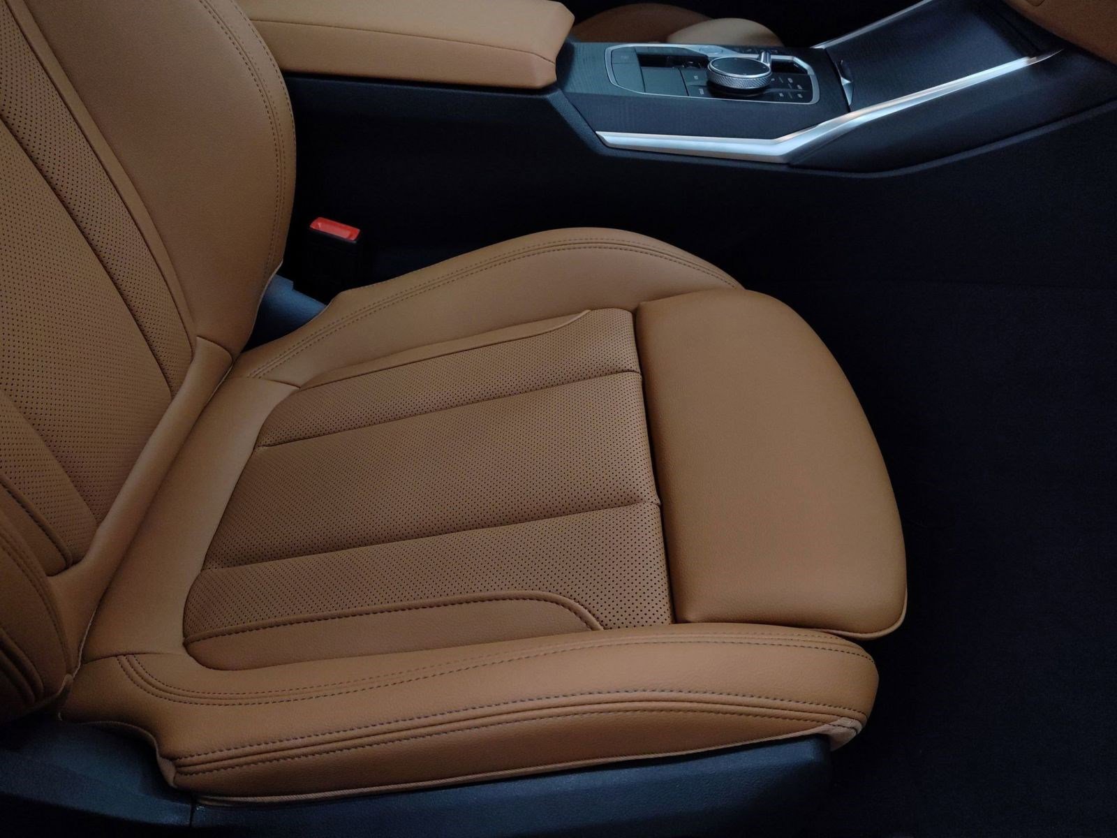 New 2026 BMW 330i xDrive Sedan w/ M Sport Package image 25