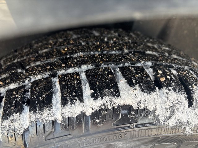 Used 2016 Chevrolet Sonic LT w/ Fun and Sun Package image 9