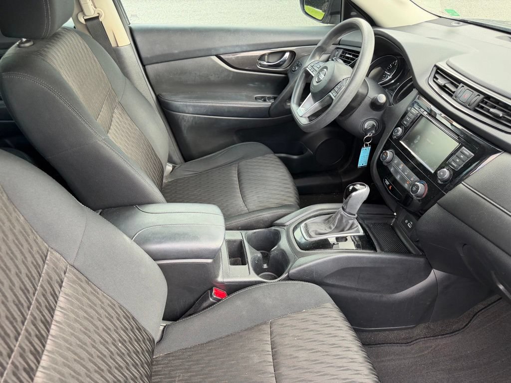 Used 2018 Nissan Rogue S FWD image 16