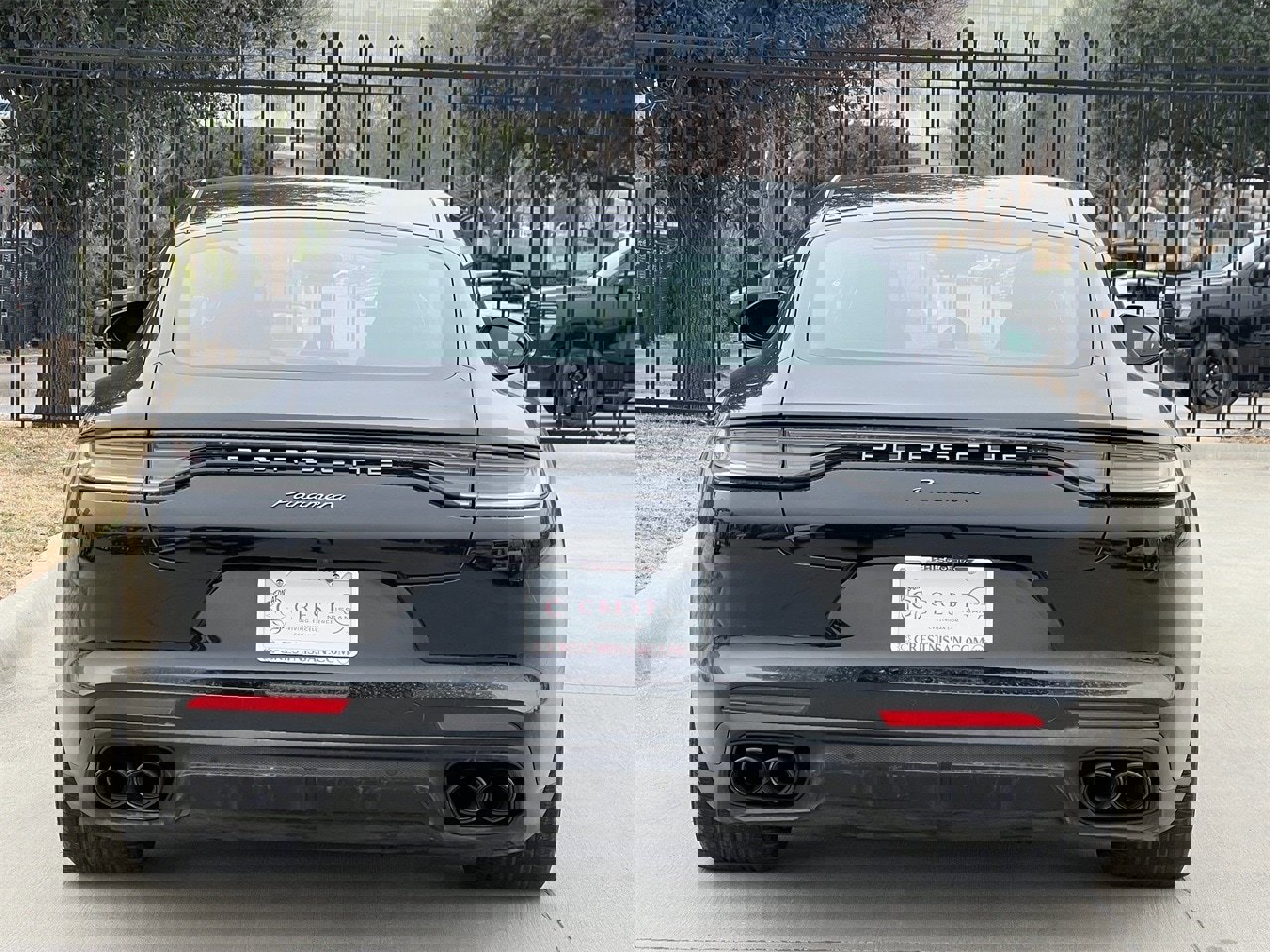 Used 2022 Porsche Panamera Platinum Edition image 5