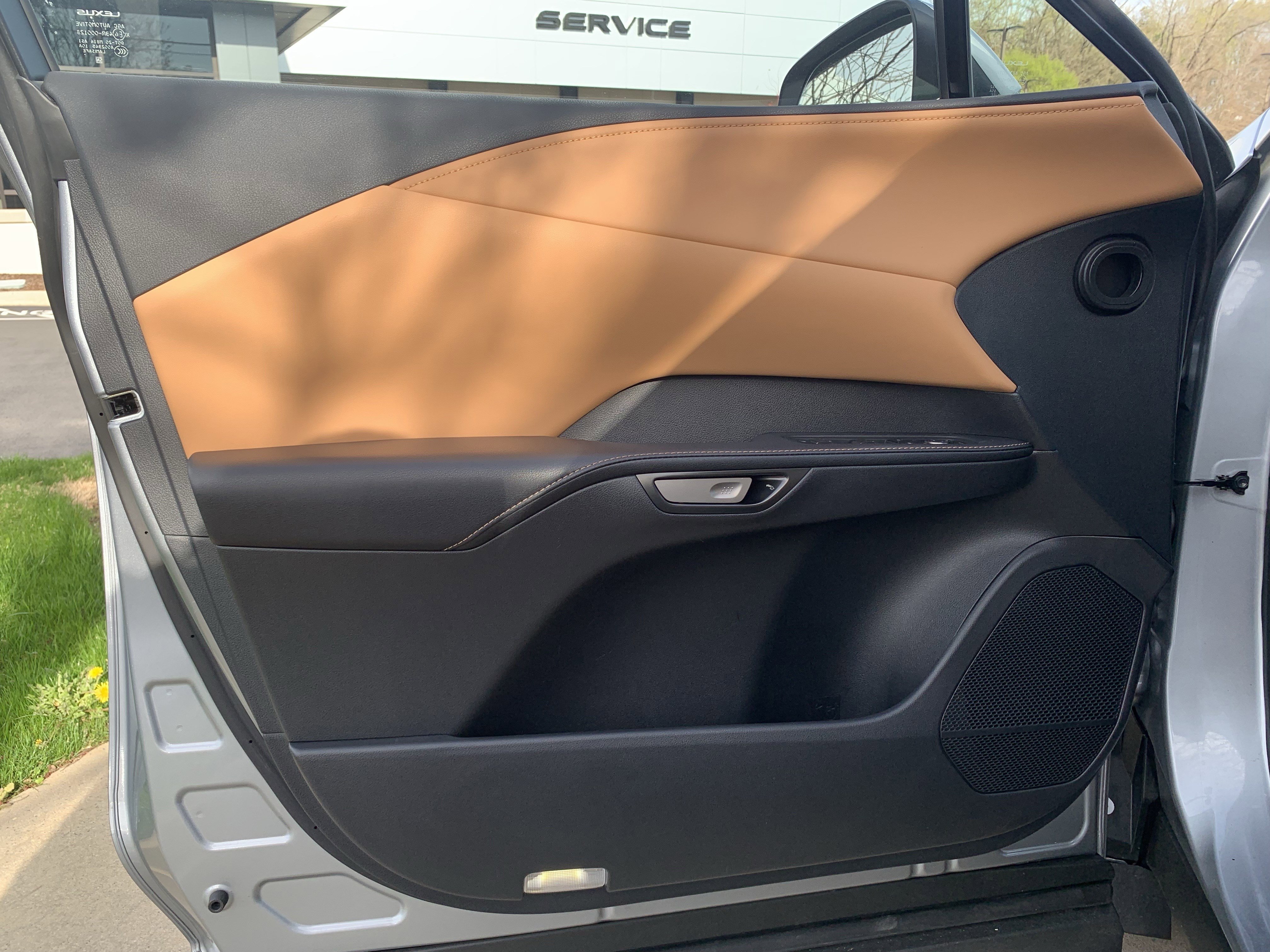 Used 2025 Lexus RX 350 Premium w/ Accessory Package (Z1) image 14