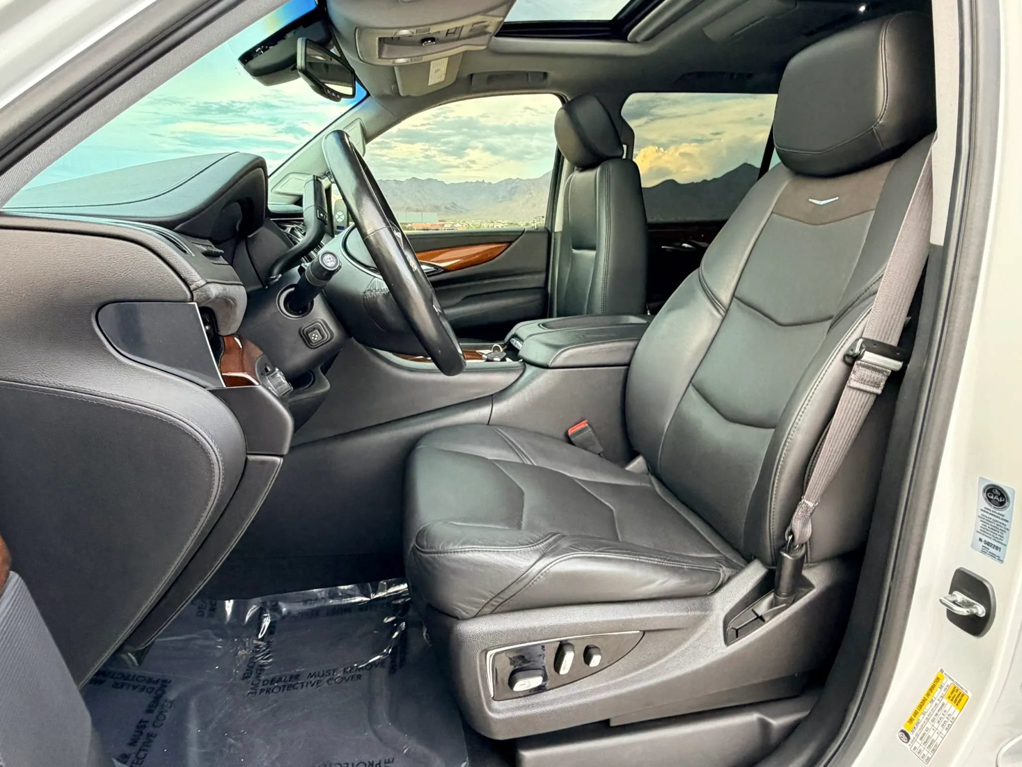 Used 2016 Cadillac Escalade Premium RWD image 11