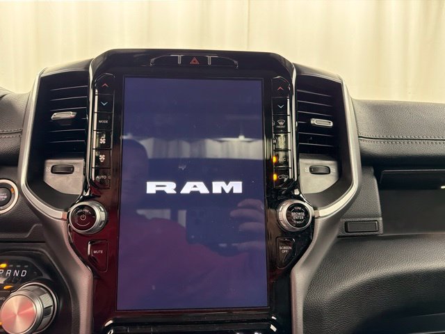 Used 2023 RAM 1500 Laramie AWD/4WD image 15