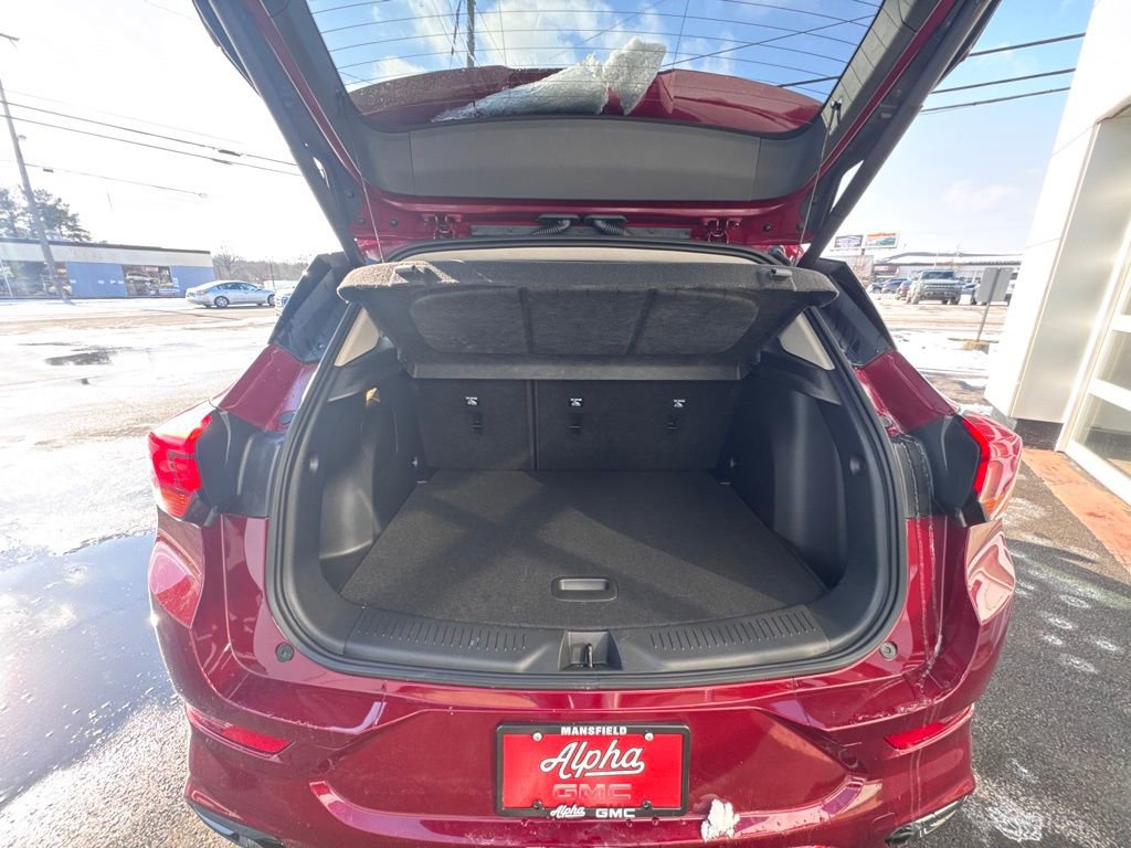 Used 2023 Buick Encore GX Select w/ Sport Touring Package image 28