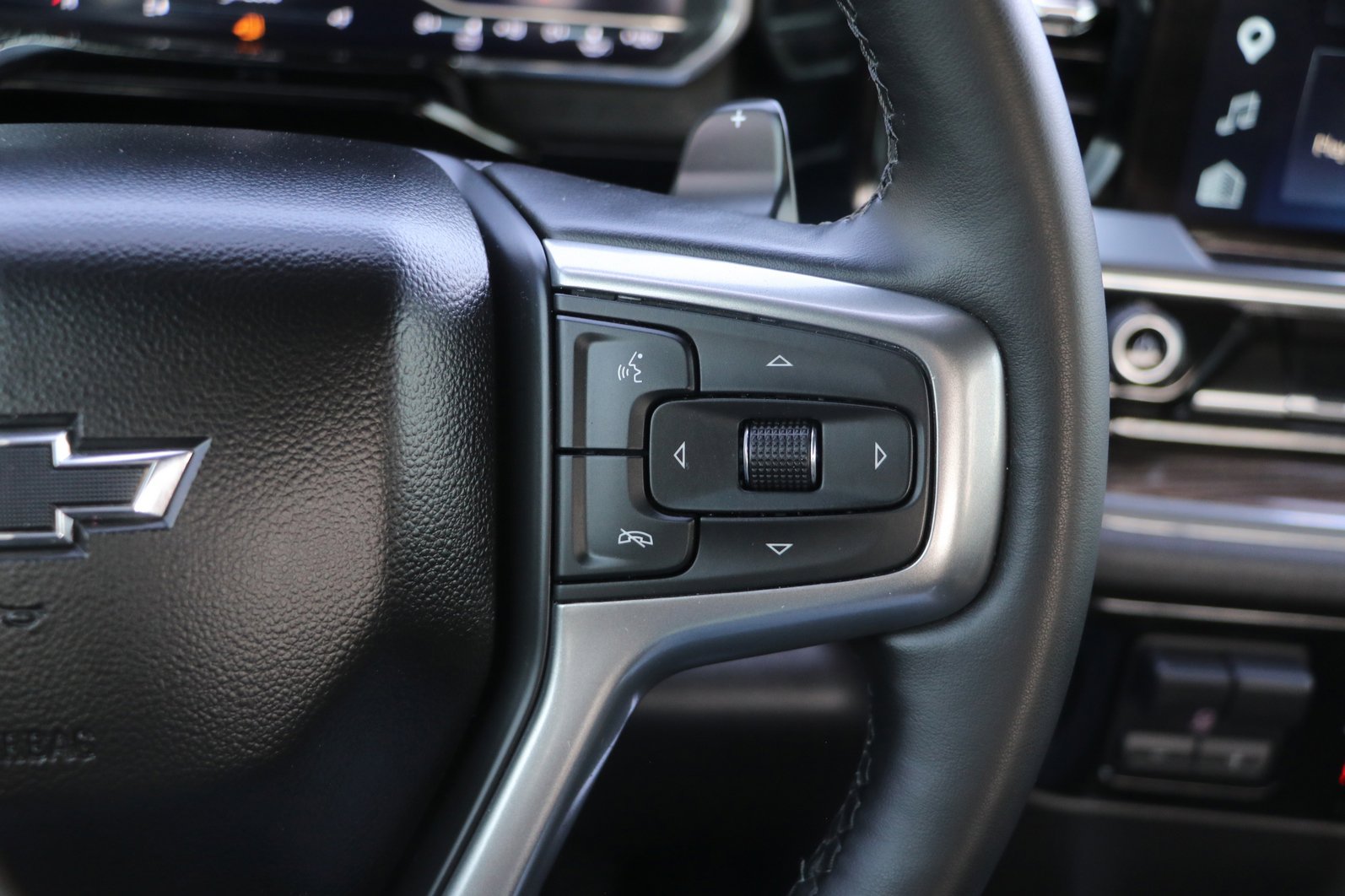 Used 2024 Chevrolet Silverado 1500 LT Trail Boss w/ Convenience Package II image 19