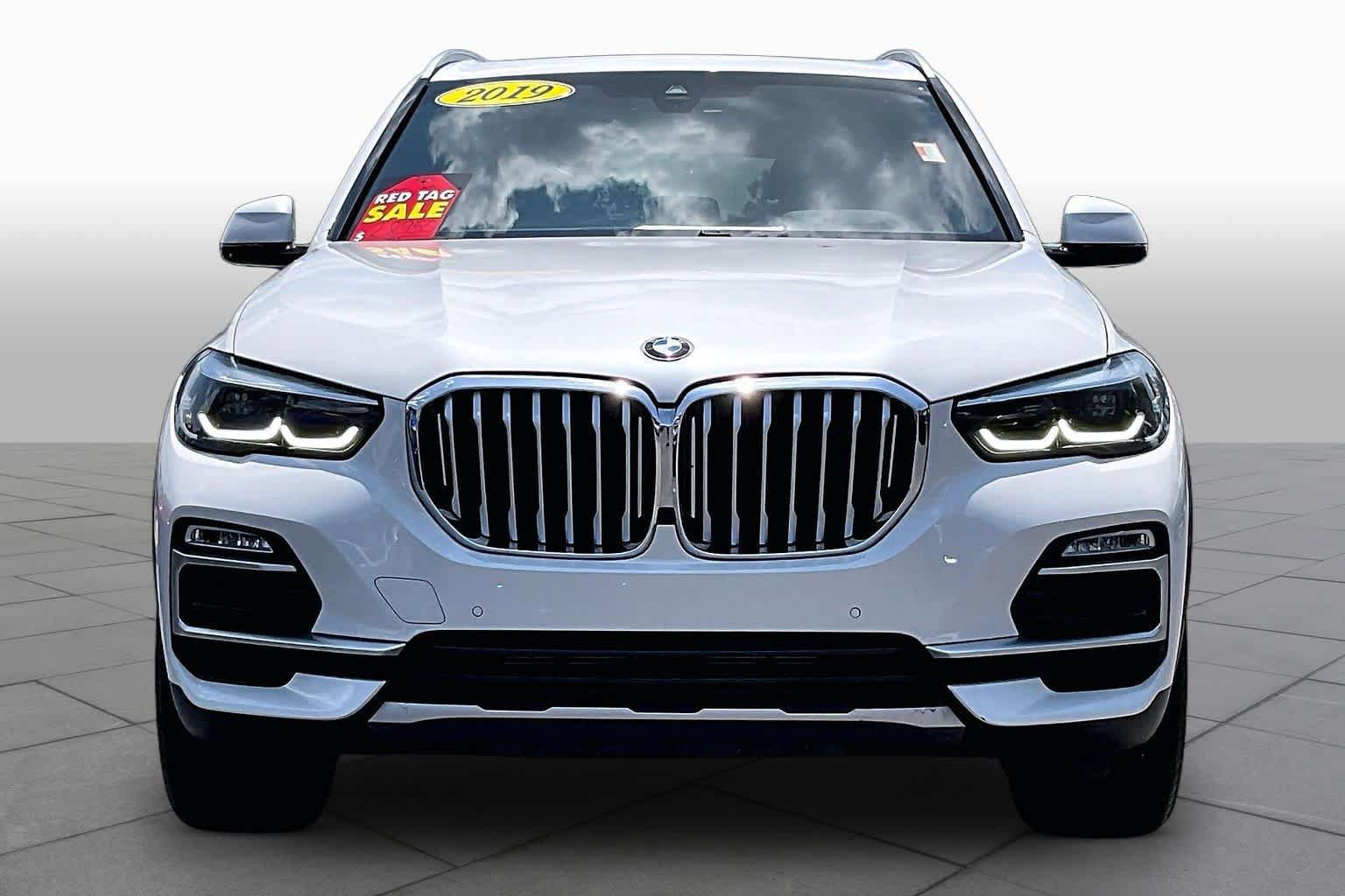 Used 2019 BMW X5 xDrive40i w/ Premium Package 2 AWD/4WD image 4