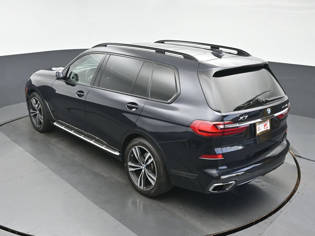 Used 2021 BMW X7 xDrive40i w/ M Sport Package AWD/4WD image 15