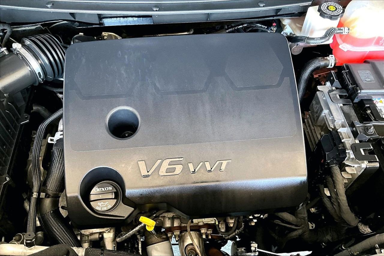 Used 2021 Buick Enclave Essence w/ Sound and Sites Package image 32