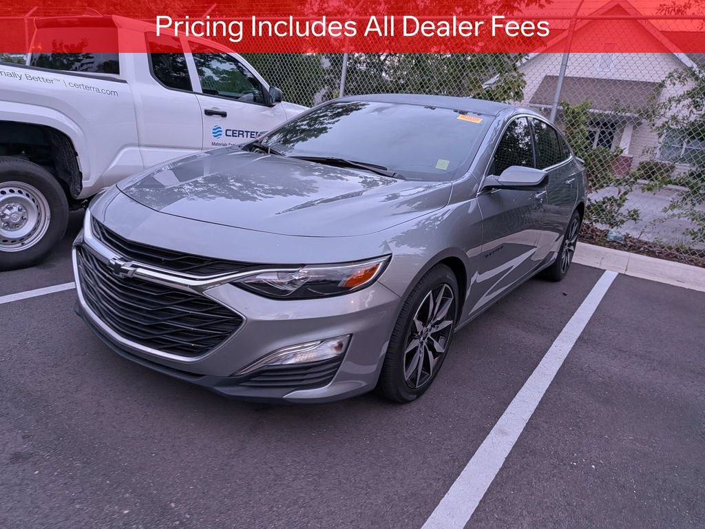 Used 2025 Chevrolet Malibu RS FWD image 3