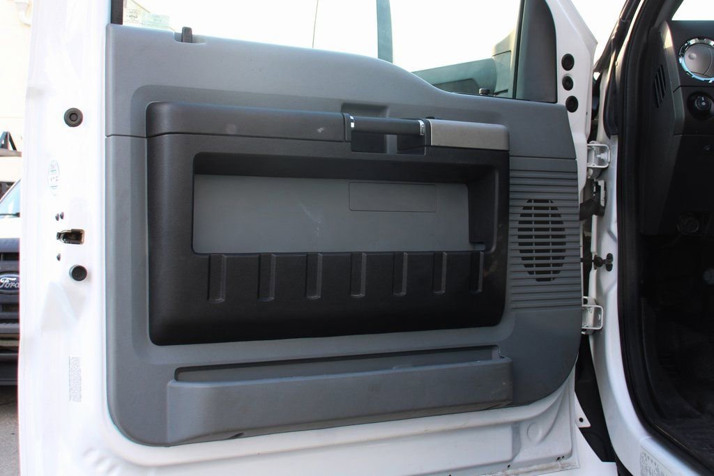 Used 2019 Ford F750 2WD Regular Cab Super Duty image 26