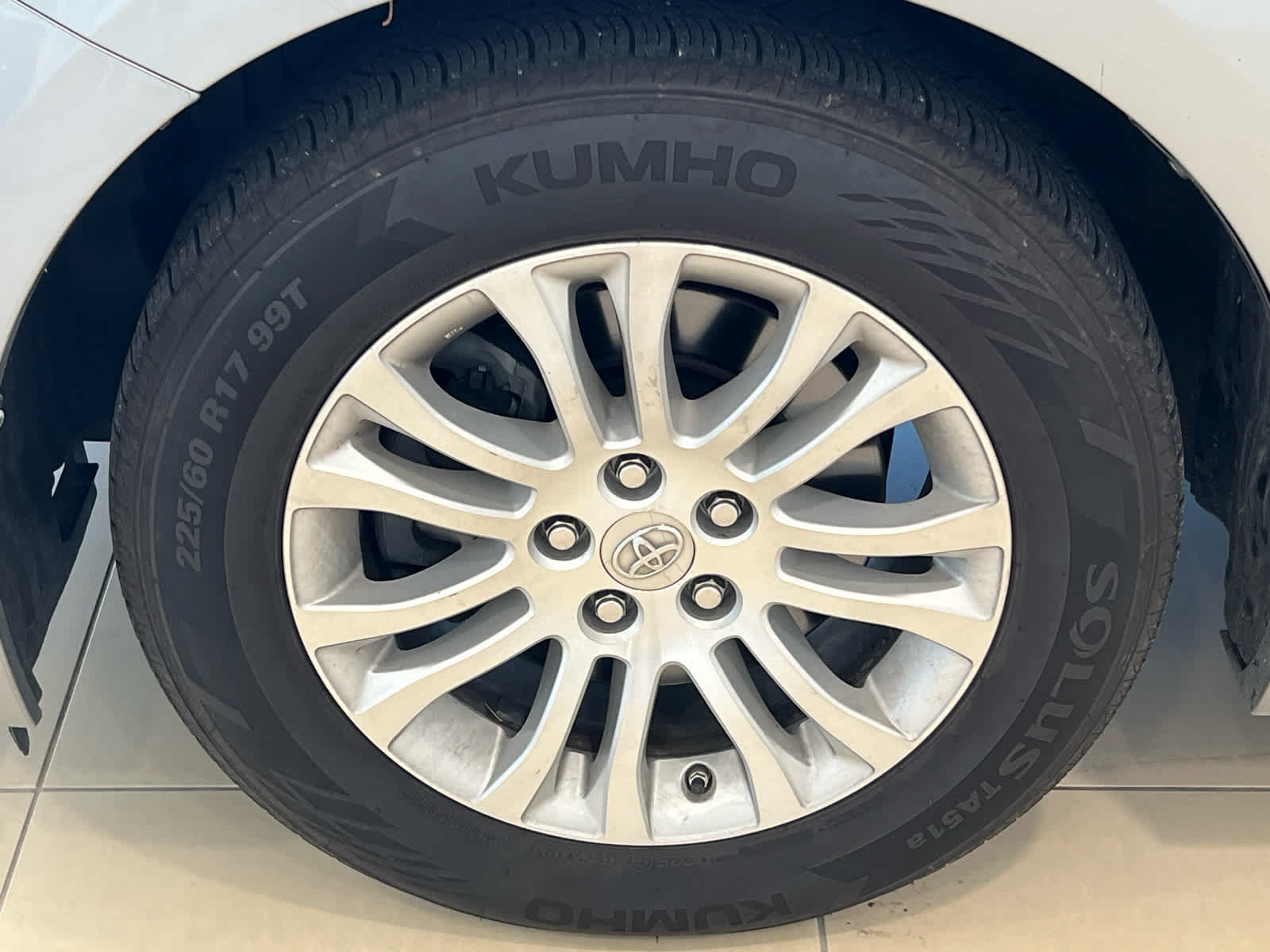Used 2015 Toyota Sienna XLE FWD image 4