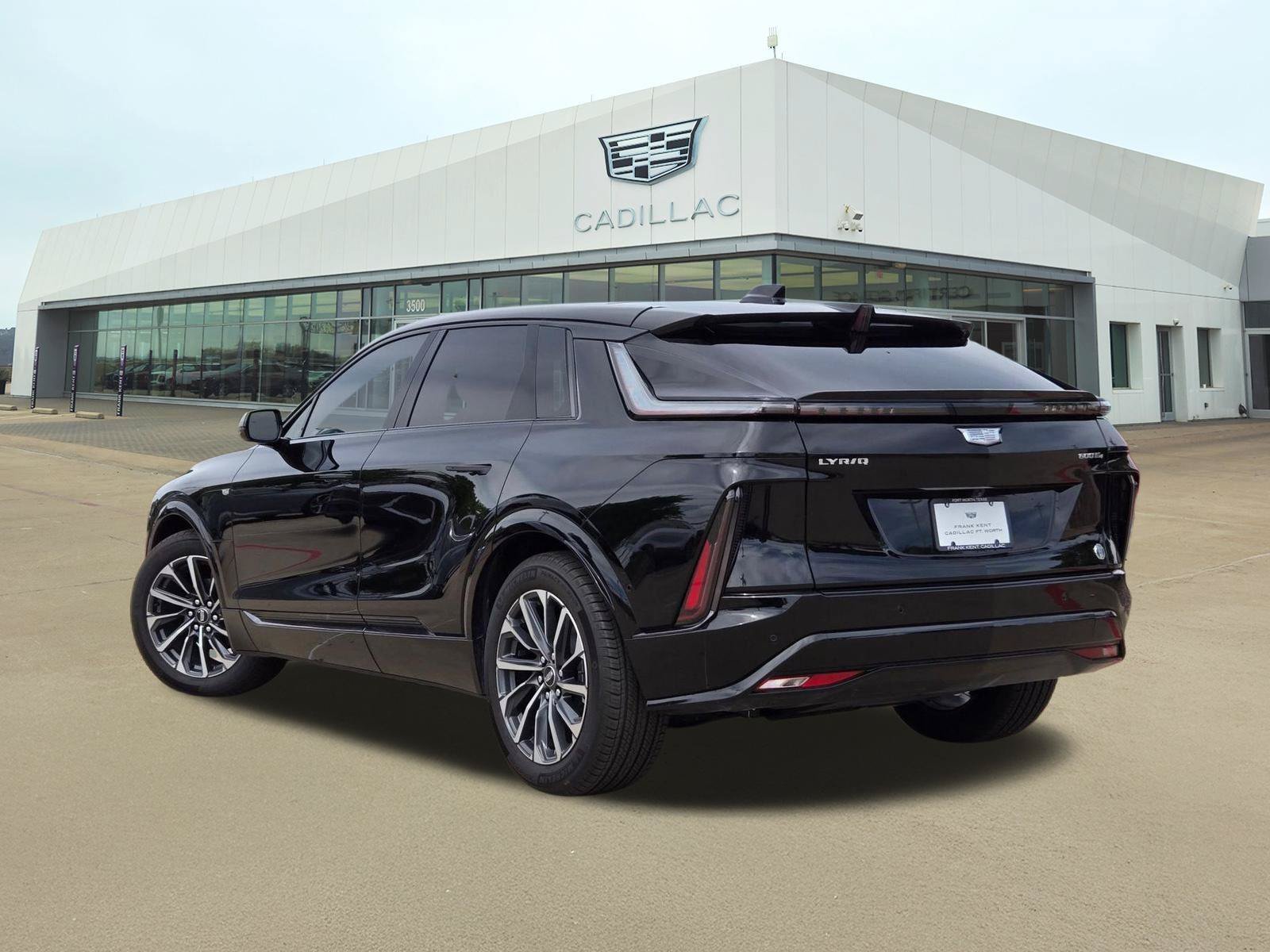 New 2026 Cadillac Lyriq Premium Luxury AWD/4WD image 4