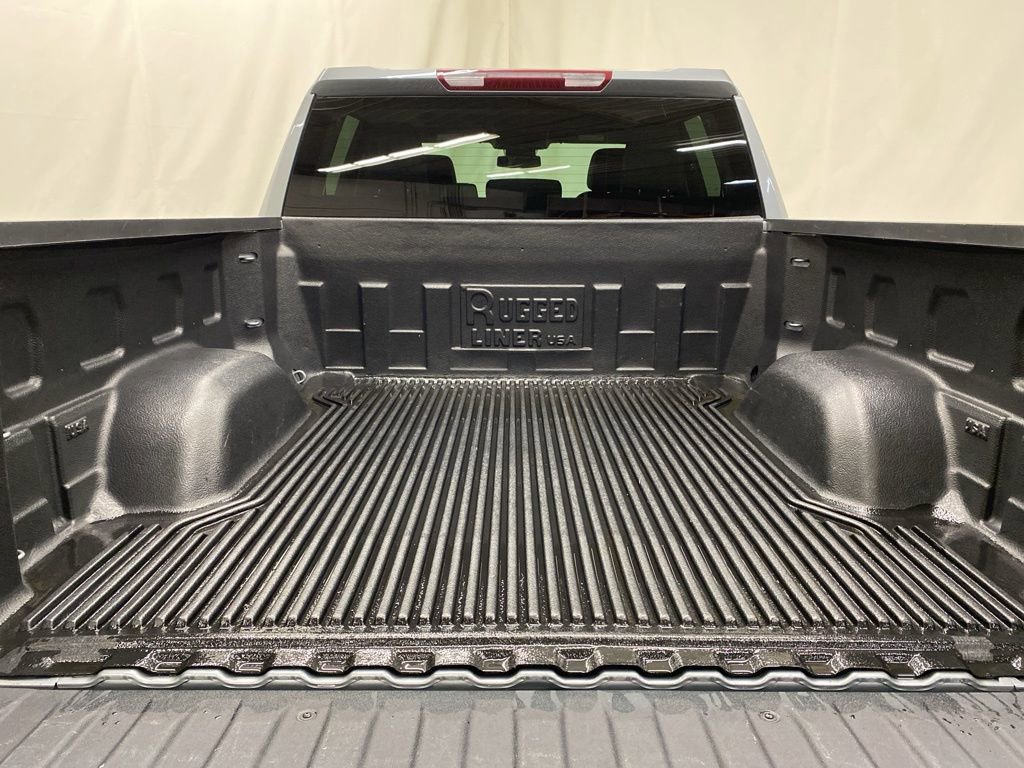 Used 2025 GMC Sierra 1500 SLT image 8