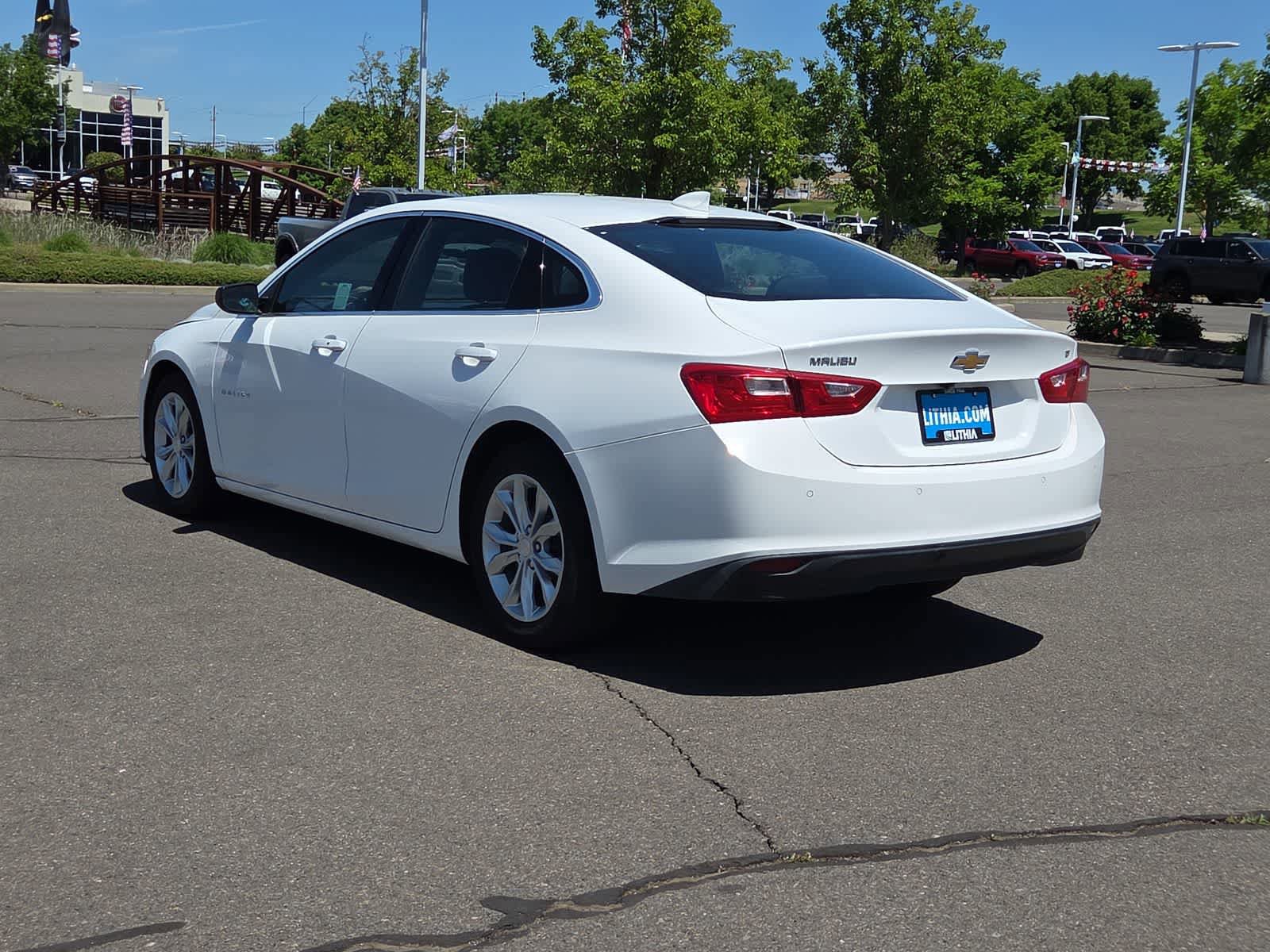 Used 2024 Chevrolet Malibu LT FWD image 12