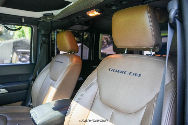 Used 2016 Jeep Wrangler Unlimited Rubicon w/ Connectivity Group image 27