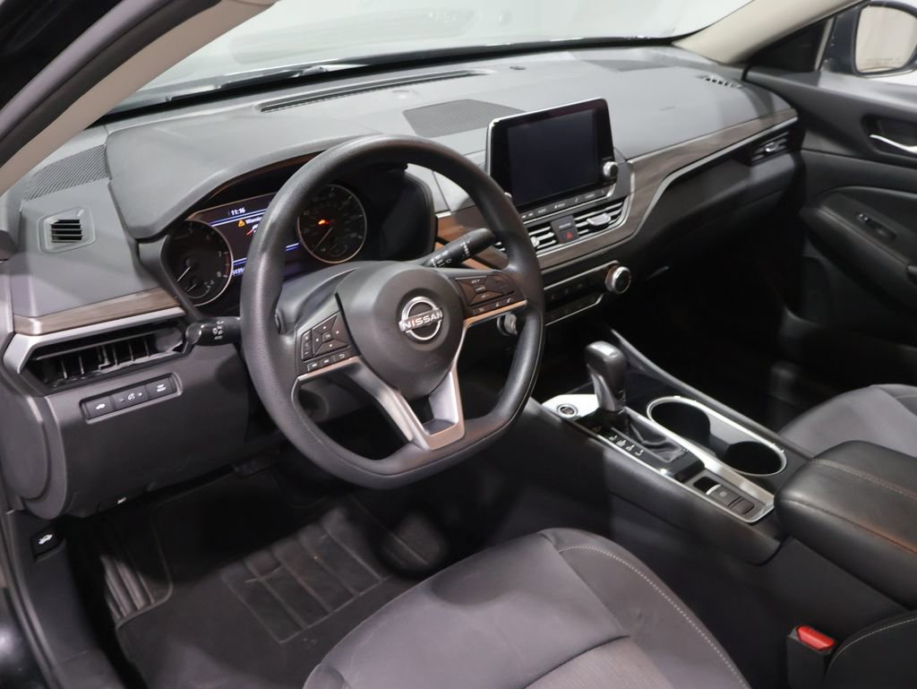 Used 2024 Nissan Altima 2.5 SV AWD/4WD image 15