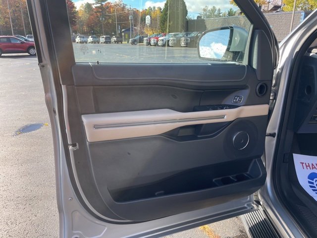 Certified 2024 Ford Expedition Max XLT image 19