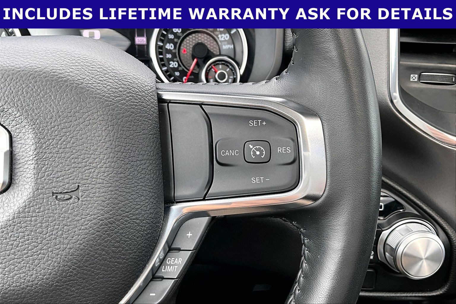 Used 2024 RAM 1500 Laramie AWD/4WD image 16
