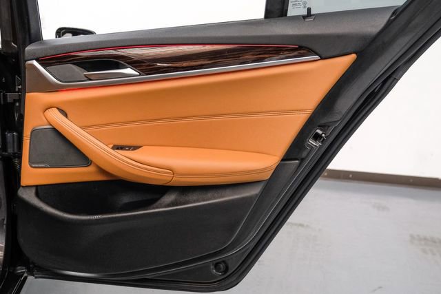 Used 2022 BMW 530e w/ Premium Package image 47