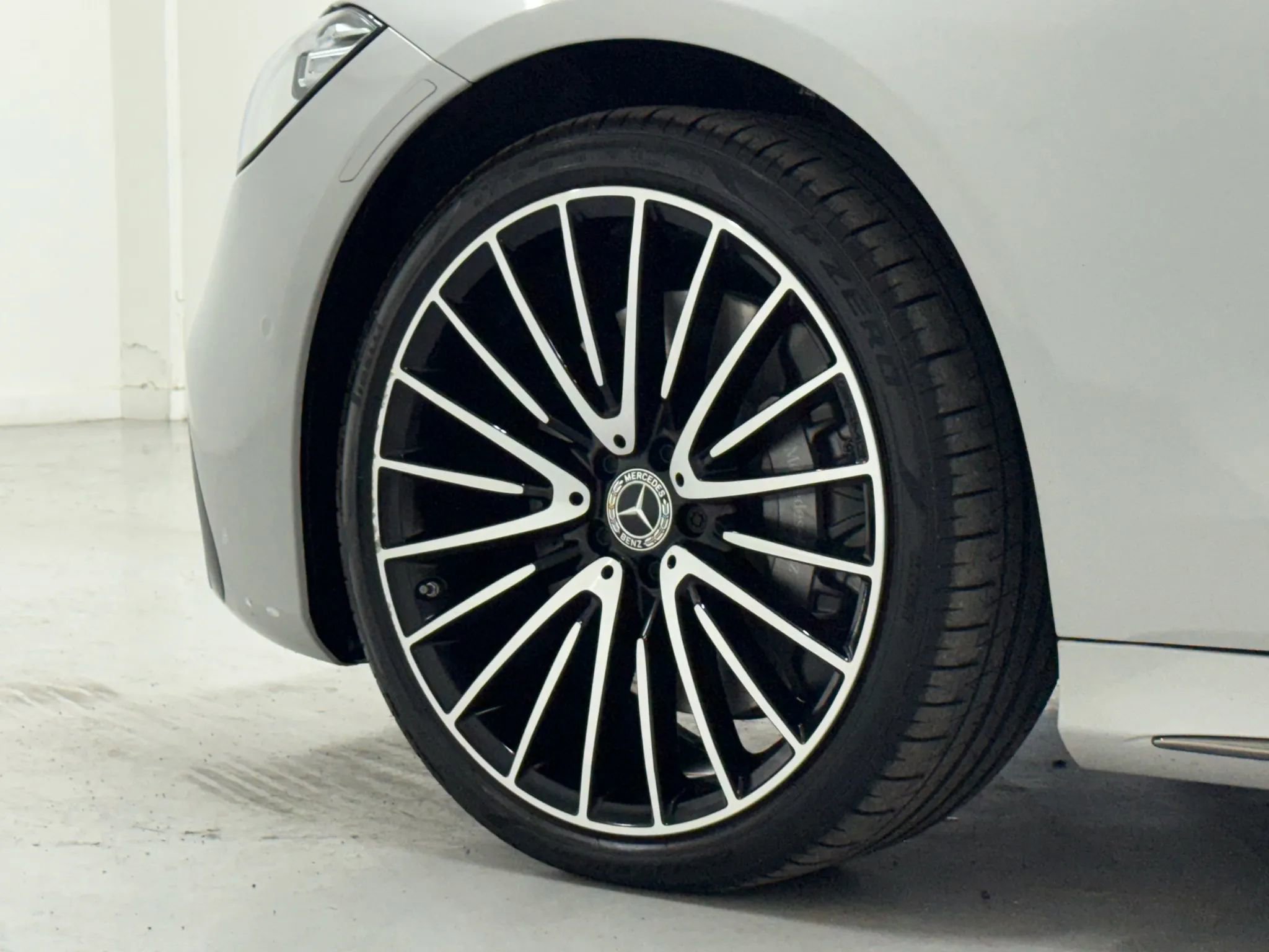 Used 2024 Mercedes-Benz S 580 4MATIC Sedan image 40