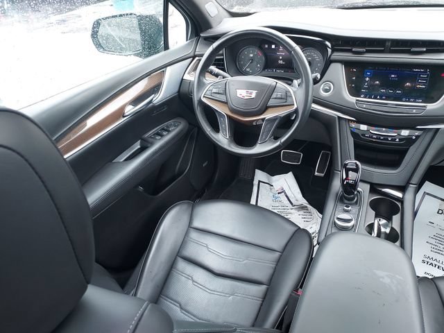 Used 2024 Cadillac XT5 Sportv w/ LPO, Red Accent Package AWD/4WD image 15