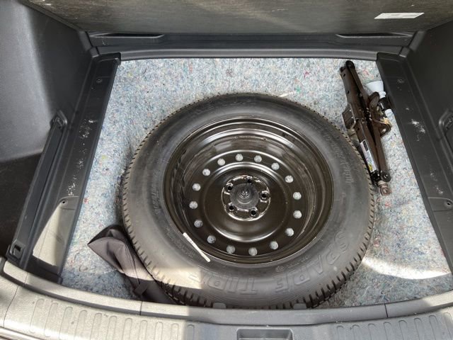 Used 2018 Honda CR-V Touring image 14