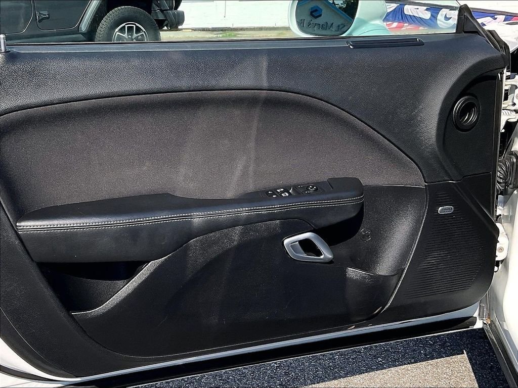 Used 2019 Dodge Challenger R/T Scat Pack RWD image 9